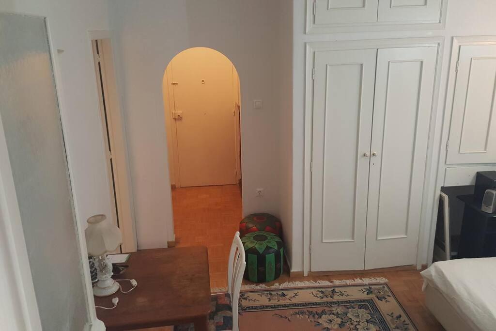 Central Studio Apartment Next To Plaka เอเธนส์ ภายนอก รูปภาพ